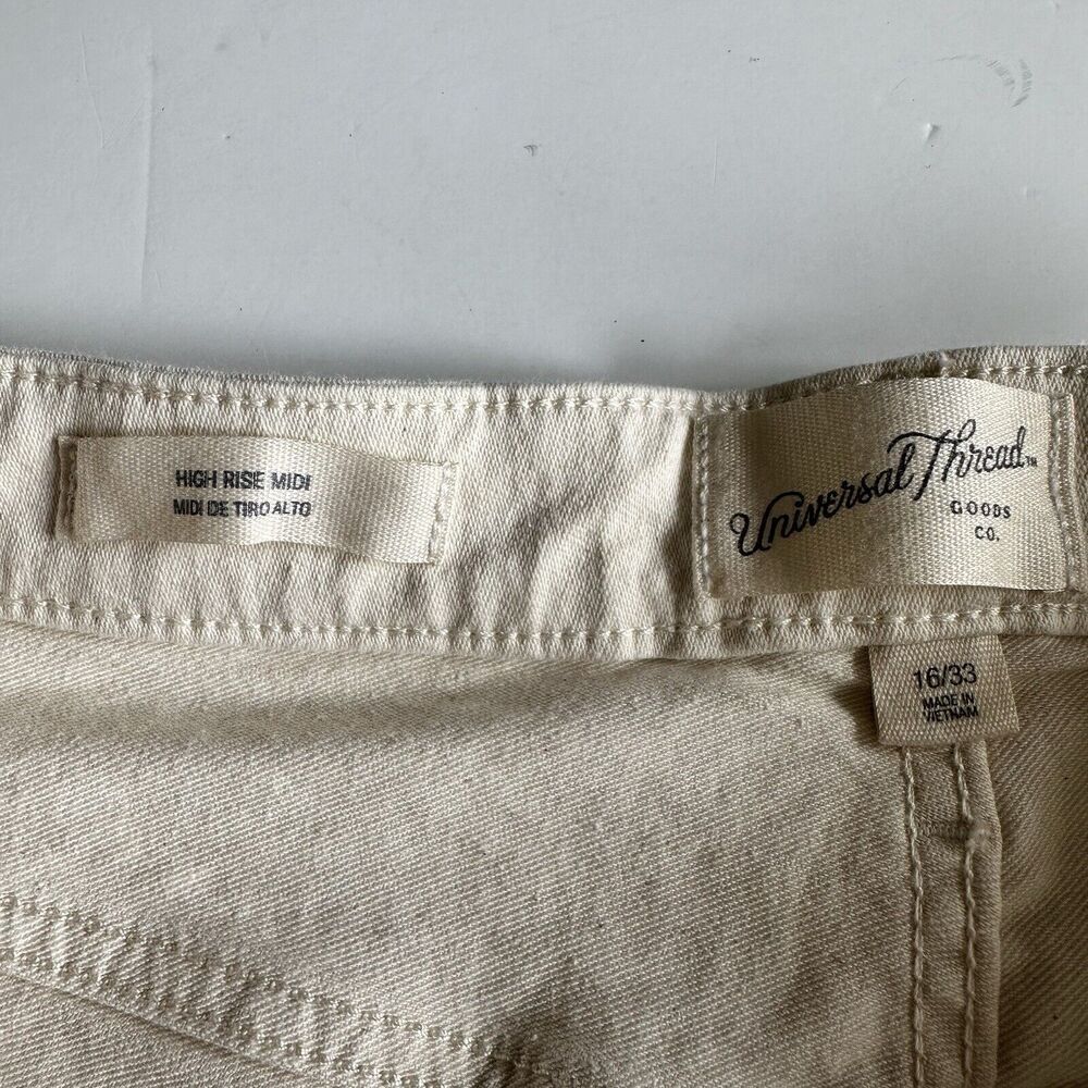 Universal Thread‎ High-Rise Midi Jean Shorts Ecru NWT Women’s Size 16 - Picture 6 of 11